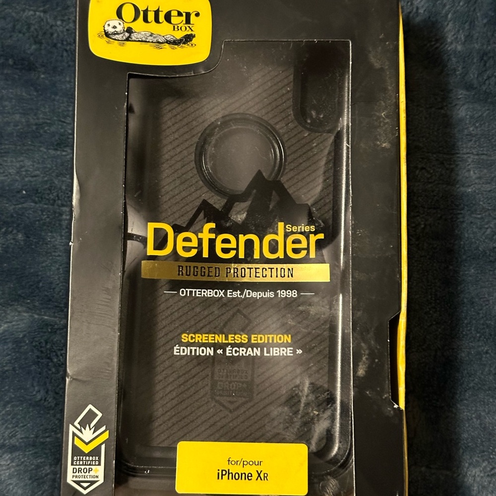 OtterBox Defender Series Case for iPhone XR - Black New